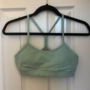 Mint Lululemon Yoga Flow Y Bra Nulu Light Support A-C Cups size 4